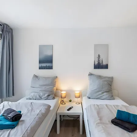 Zuhause Fuer Entdeckergruppe Apartmán *